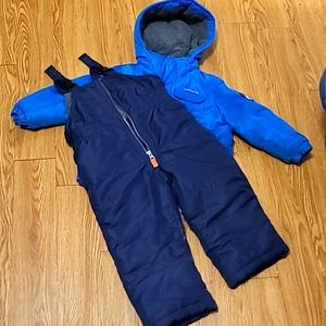 CARTERS sz3T snowsuit